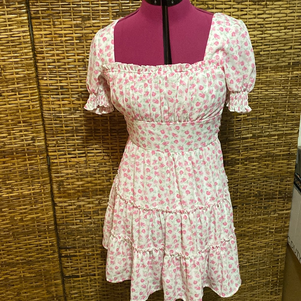 EUC Trixxi Pink white Floral Mini Dress S